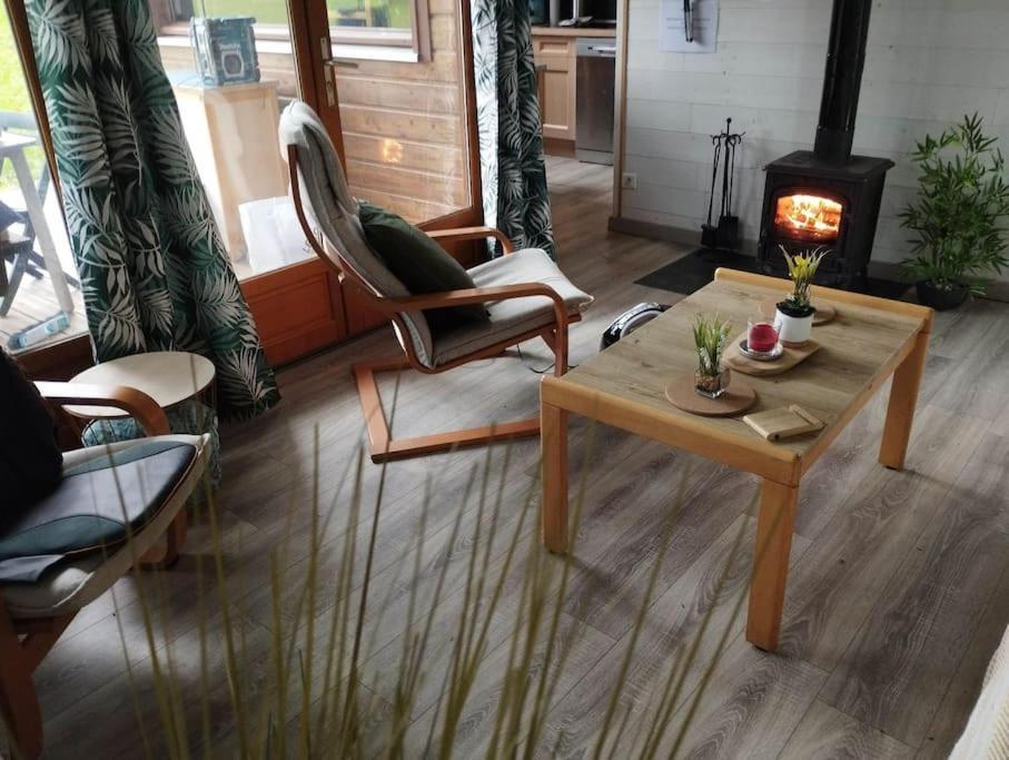 Gite N°4, En Pleine Nature, Frontalier Signy-le-Petit Exteriér fotografie